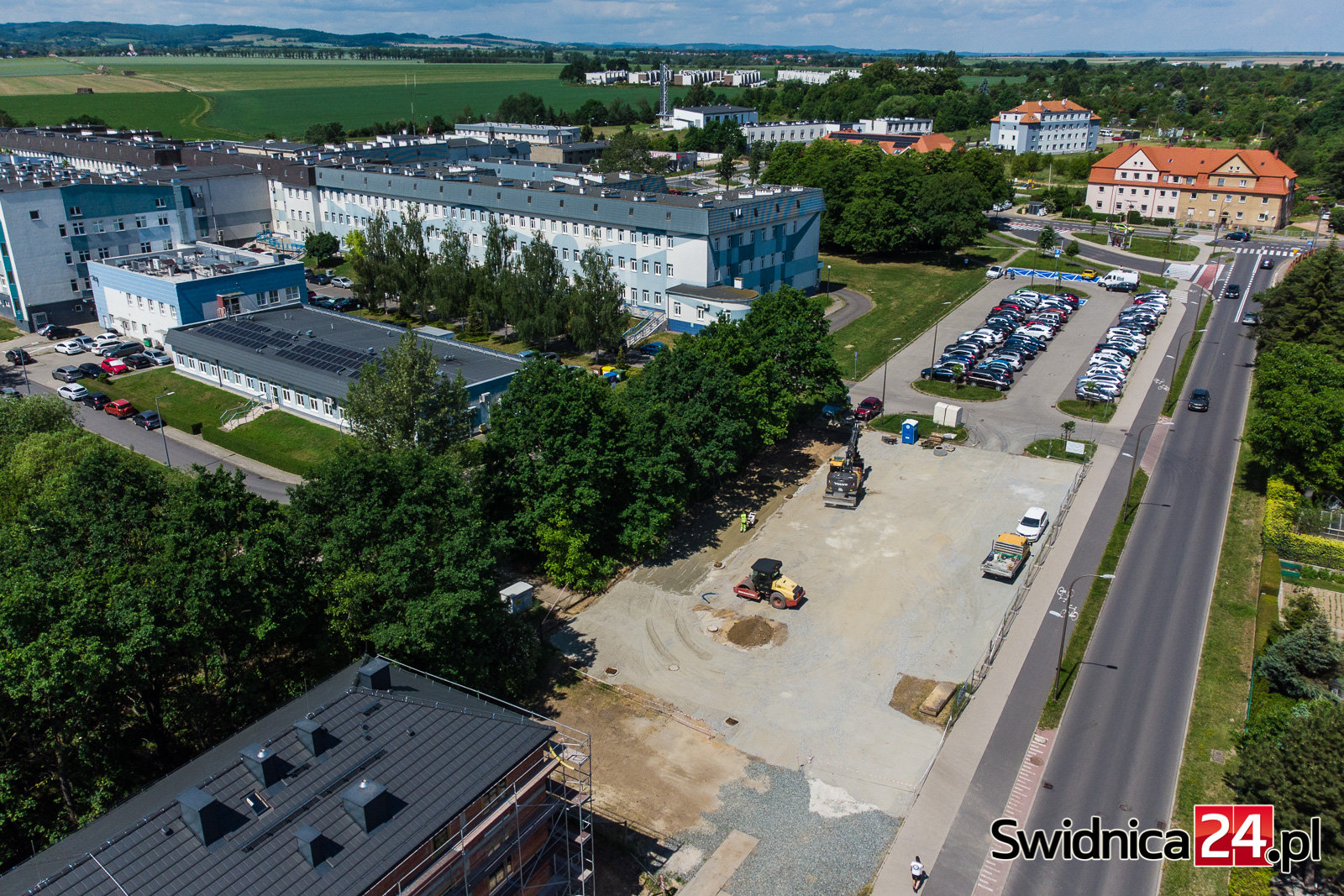 Powiększają parking przy „Latawcu”. niedługo kolejne ruszą prace w innych punktach miasta [FOTO]