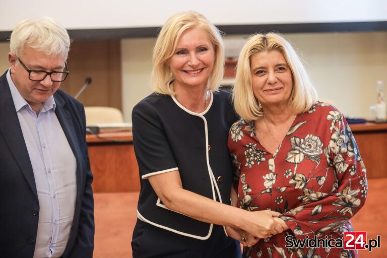 Z fotela dyrektora pogotowia na fotel wiceprezydenta Świdnicy? I co dalej z Klubem KO?