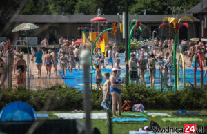 Ponad 20 tysięcy gości na świdnickim basenie letnim