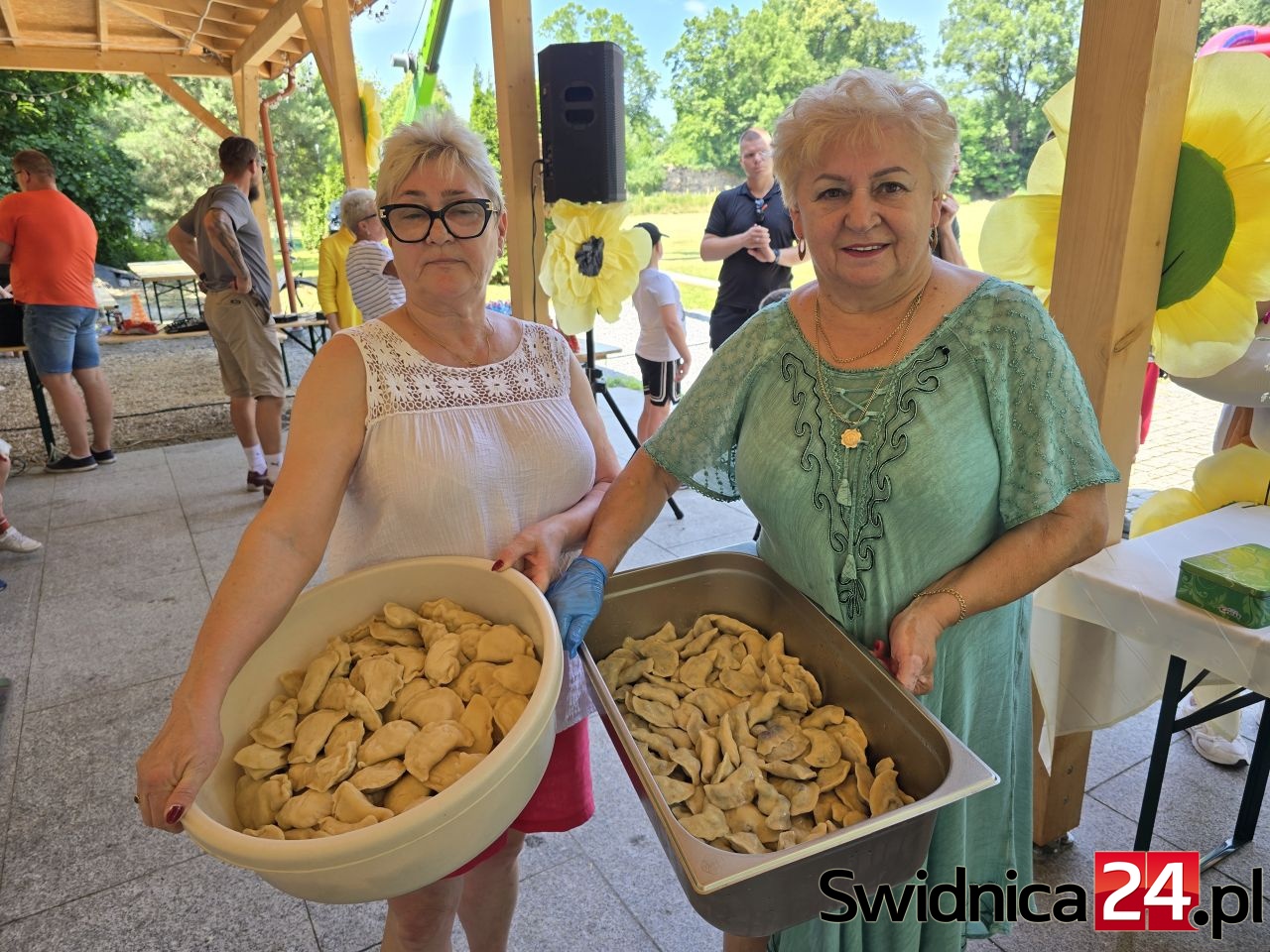 Kolejki po kulinarne skarby. V Święto Pieroga w Łażanach [FOTO]