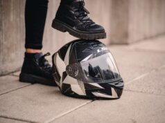 Kask motocyklowy ratuje życie – co warto wiedzieć przed zakupem?