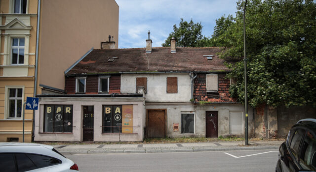 Dawny bar „U Michała” na razie nie zostanie zburzony. Unieważniono przetarg na rozbiórkę