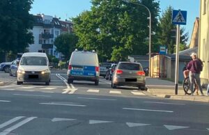 Na sygnałach i nieoznakowane radiowozy na ul. Mieszka w Świdnicy