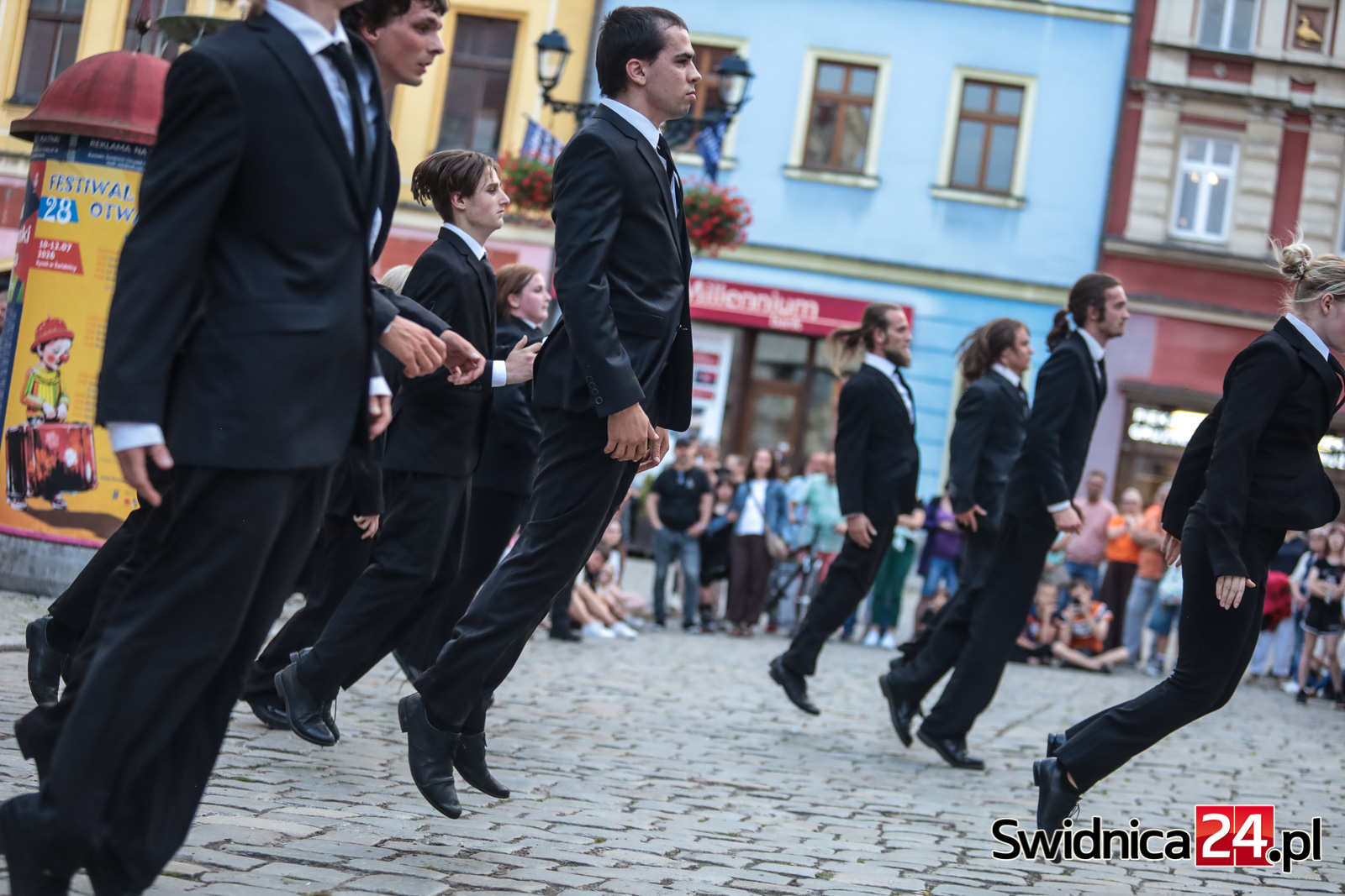 Od królów do „Go!”. Pierwszy dzień XXVIII Festiwalu Teatru Otwartego w Świdnicy za nami [FOTO/VIDEO]