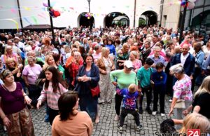 Rynek znów zamieni się w wielki parkiet. Ruszyło odliczanie do drugiej Świdnickiej Potańcówki!