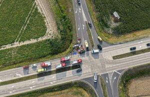Rondo? Fotoradar? Sygnalizacja? Kierowcy chcą zmian na feralnym skrzyżowaniu na tzw. łączniku w rejonie Piotrowic Świdnickich