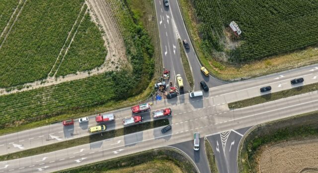 Rondo? Fotoradar? Sygnalizacja? Kierowcy chcą zmian na feralnym skrzyżowaniu na tzw. łączniku w rejonie Piotrowic Świdnickich