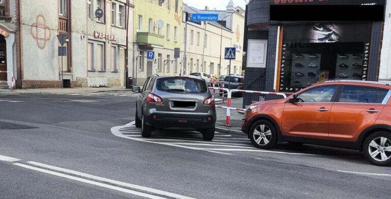 Mistrzowie parkowania [FOTO]