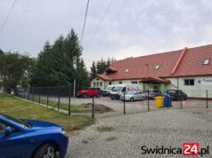 Sąsiad podzielił przejazd na pół, miasto alternatywnego dojazdu nie wybuduje