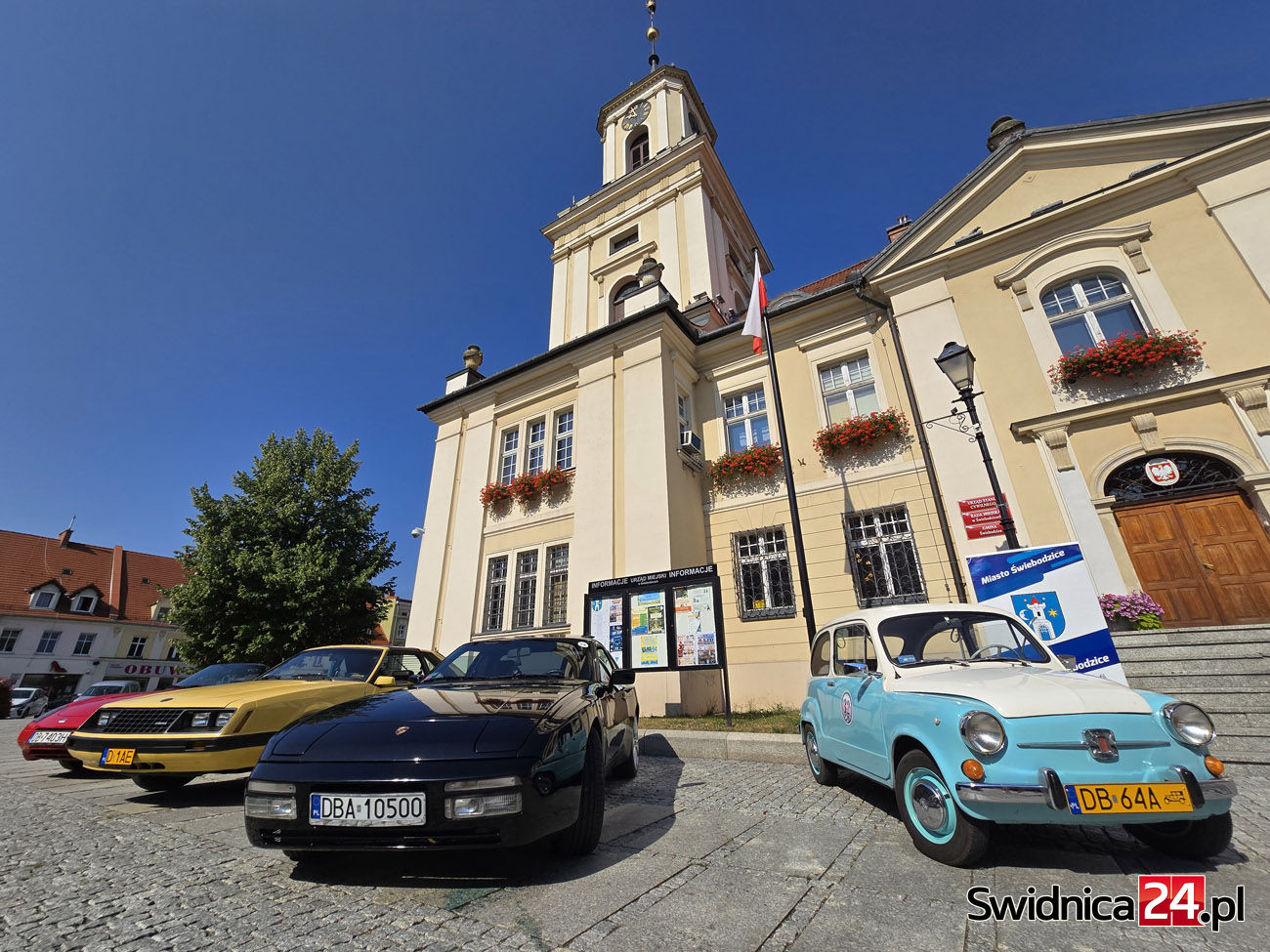 Motoryzacyjne klasyki znów zawitają na drogi regionu! Około 50 załóg stanie na starcie międzynarodowego rajdu [FOTO]