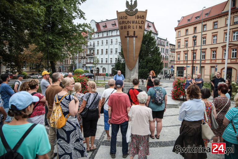 Odkrywali militarną przeszłość miasta. Za nami piąty Świdnicki Spacer z Historią