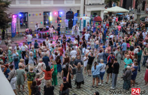 Rynek znów wypełni się muzyką, tańcem i dobrą energią. Nadciąga trzecia Świdnicka Potańcówka