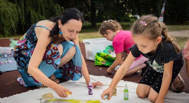 Jeszcze dwa tygodnie „Lata na podwórku” w Świdnicy. Jakie atrakcje dla dzieci i młodzieży?