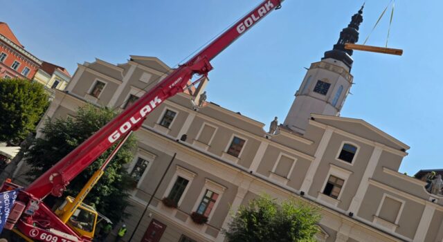 Rynek dostarczanie lementów do modernizacji teatru (5) Rynek dostarczanie lementów do modernizacji teatru (5)