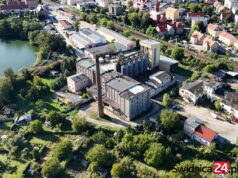 Pożar budynku elewatora w Żarowie