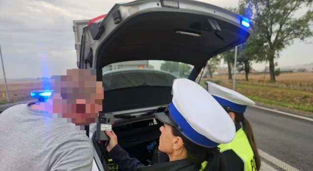 Ponad 400 skontrolowanych kierowców w powiecie. Nietrzeźwi wpadli w jednej gminie