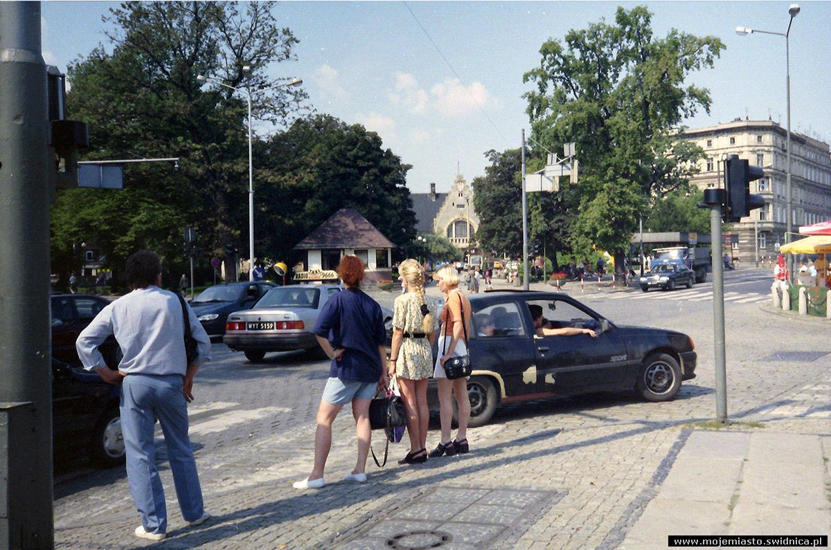 Świdnica wczoraj i dziś. Plac Grunwaldzki