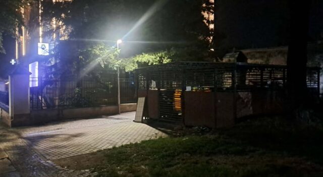 wiata śmietnikowa ze szczurami Świdnica u. M.Konopnickiej wiata śmietnikowa ze szczurami Świdnica u. M.Konopnickiej