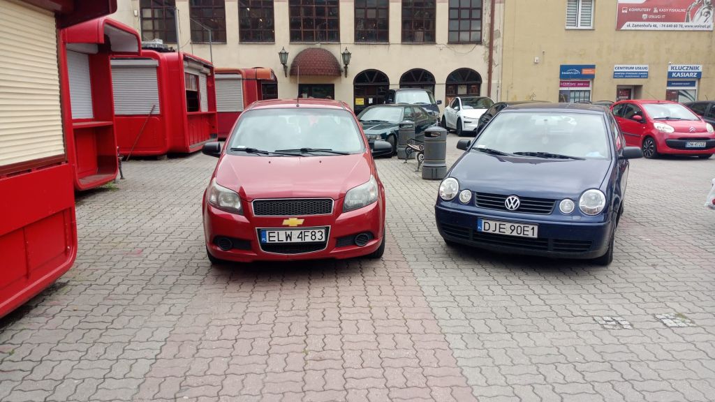 Mistrzowie parkowania [FOTO]