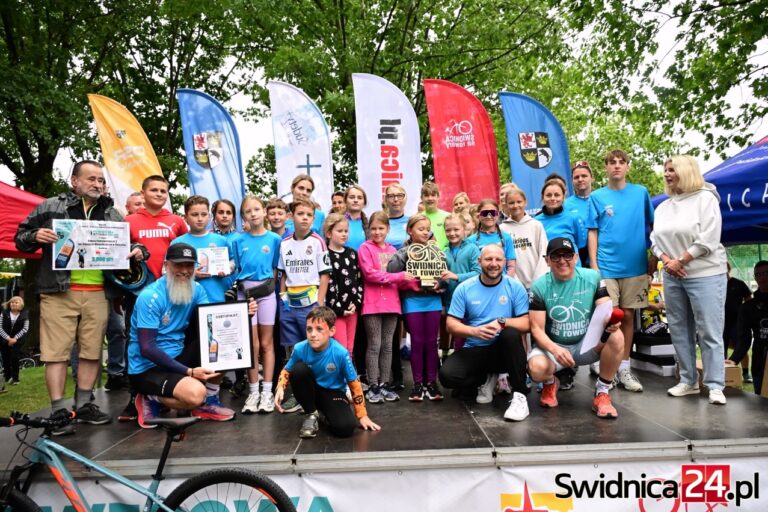 Najaktywniejsi świdniccy rowerzyści nagrodzeni za wykręcone kilometry [FOTO]