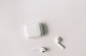 Wkładasz je do uszu i świat wokół znika. Premiera AirPods 5!