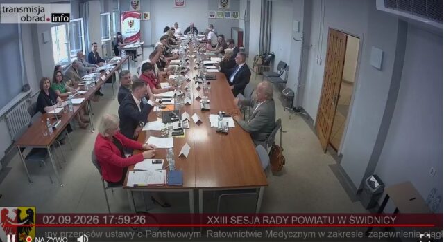 Petycja w sprawie transportu ratującego życie trafi do Sejmu. Powiatowi radni byli jednomyślni