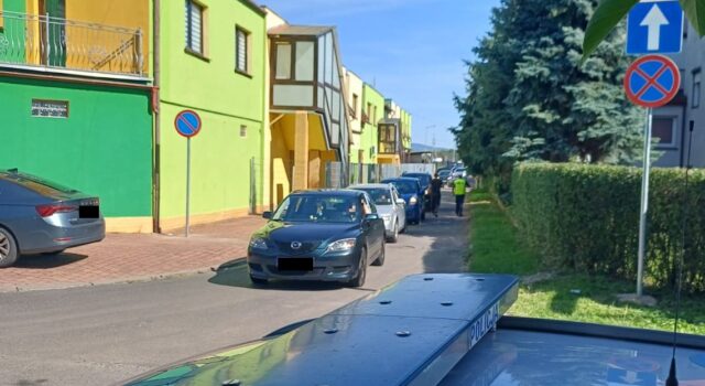 Z pracy pod prąd. Do dzisiaj. Po interwencjach mieszkańców policja rozliczyła łamiących przepisy w dzielnicy Kolonia