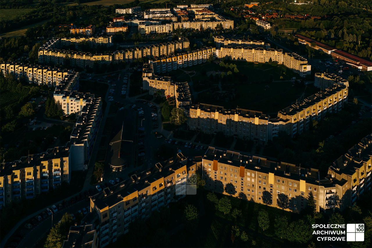 Śladami świdnickiego modernizmu. Spacer fotograficzny z autorem książki „Turysta Futurysta”