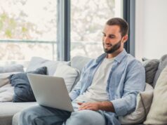 Czy warto kupować samochód online? Zalety i zagrożenia nowoczesnego procesu zakupu