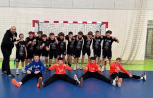 Porażka juniorów młodszych i awans młodzików do grupy A