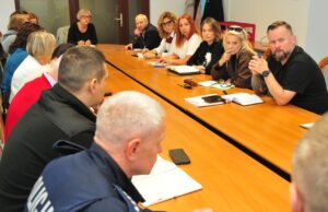 Rozmawiają o wprowadzeniu dodatkowej ochrony w placówkach oświatowych