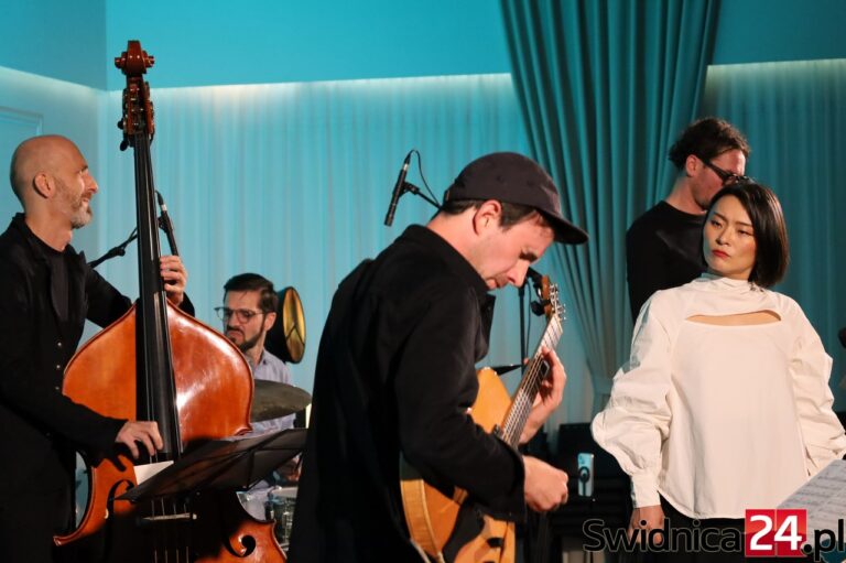 Szymon Mika i AGMA w Świdnicy. Jazz, który wciągał coraz głębiej [FOTO]
