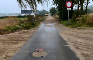 Rusza przebudowa drogi dojazdowej w Szymanowie