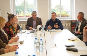 Gmina Świdnica. Rozmawiali na temat bezpieczeństwa w placówkach oświatowych