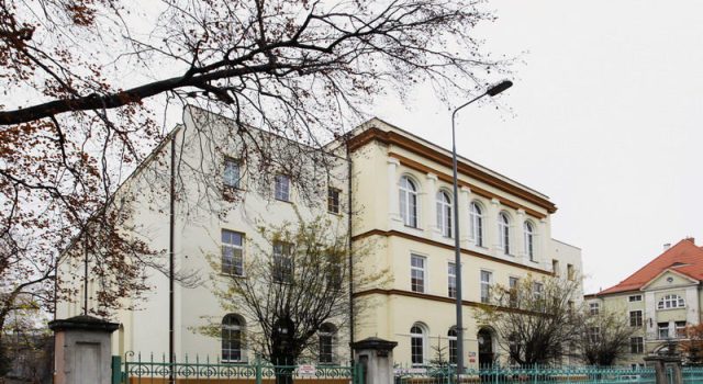 Czy szkoły w powiecie świdnickim są bezpieczne? Sytuacja w Świebodzicach