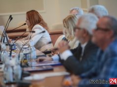 „Nie zamierzam uczestniczyć w pozorowaniu działalności kontrolnej”. Przewodnicząca komisji rewizyjnej rezygnuje z funkcji