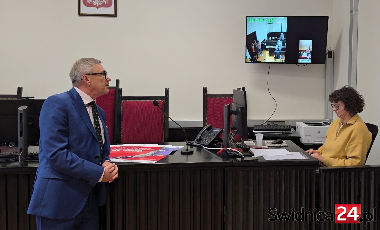 Sztuczna inteligencja i zeznania przez telefon. Nowoczesne narzędzia przyśpieszą procesy sądowe?
