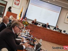 Podatek od nieruchomości w górę. O ile wzrosną stawki dla mieszkańców i przedsiębiorców?
