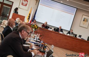 Podatek od nieruchomości w górę. O ile wzrosną stawki dla mieszkańców i przedsiębiorców?